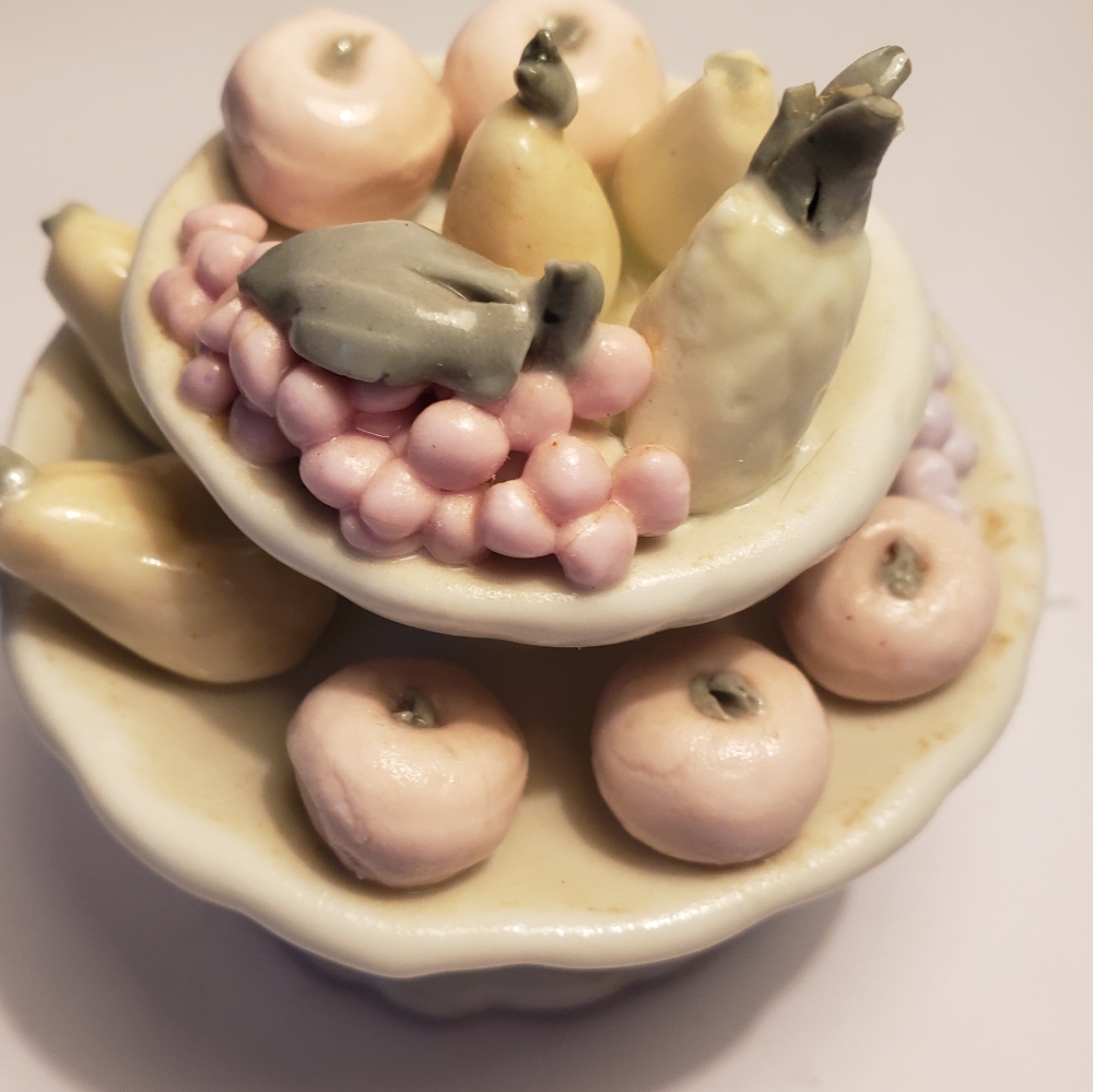Miniature ceramic fruit bowl with capodimonte-style pastel colors